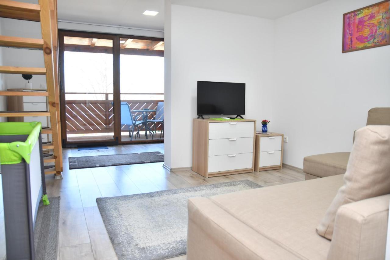 Foeveny Apartmanok Balatonfuzfo Exterior photo