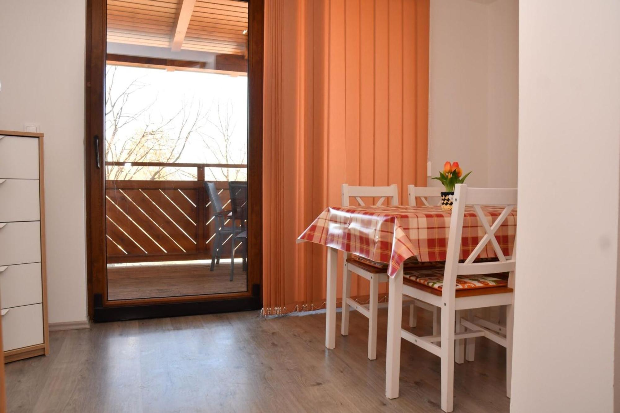 Foeveny Apartmanok Balatonfuzfo Exterior photo